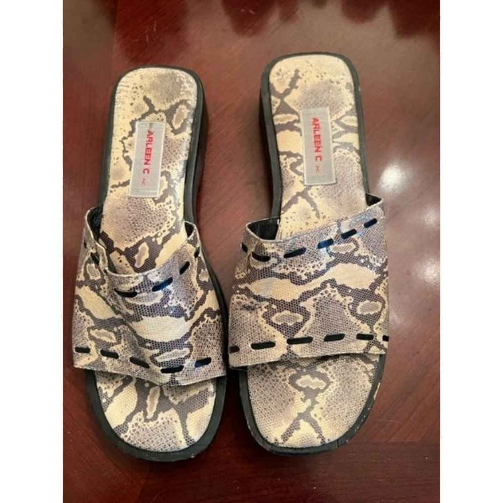 Arleen C Python skin sandals with wooden platform size 11